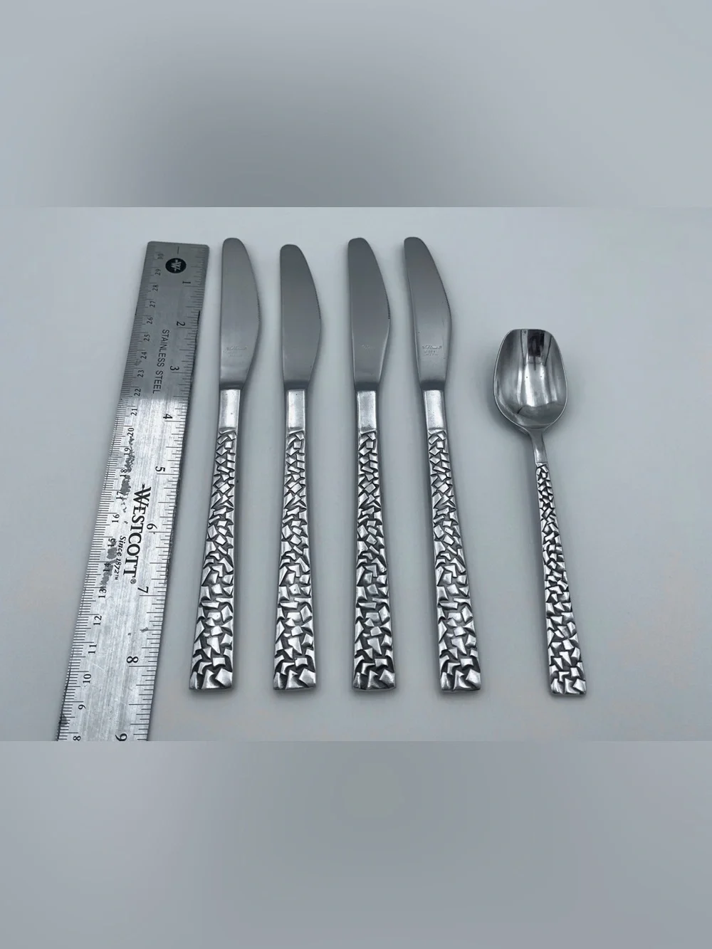 Vintage National Silver PAMPLONA 4 Stainless Steel Dinner Knives & Sugar Spoon